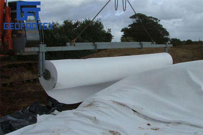 Polyester staple fiber needle punched nonwoven geotextile