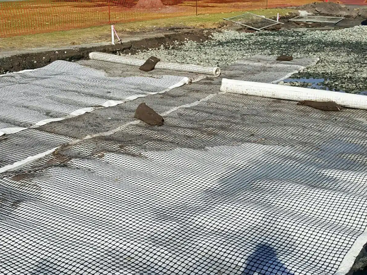 Ejemplo de instalación de geomalla Geofantex en taludes