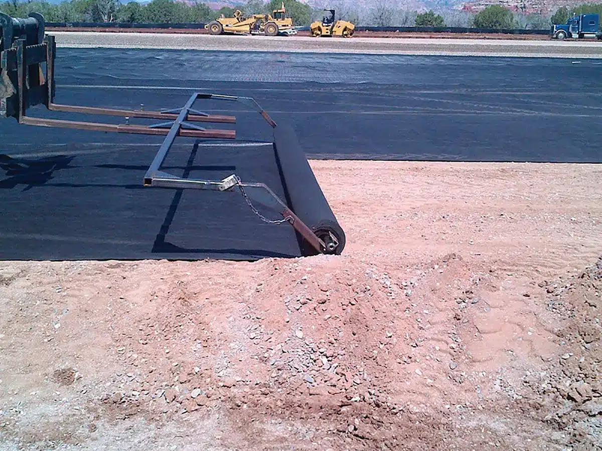 Tela geotextil :Maximizing water flow for efficient drainage