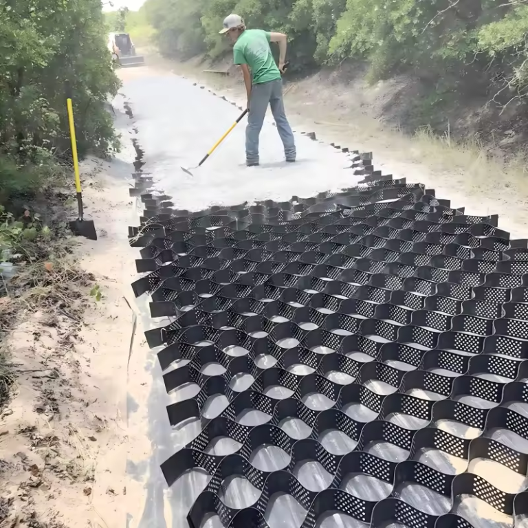 Geoceldas Colastine: Soluciones de Geosintéticos para Terrenos y Construcción