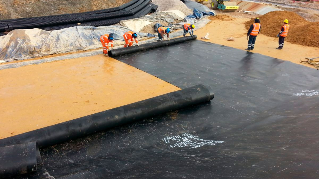 Geosinteticos e instalaciones SAC en carreteras con geotextiles para suelos inestables
