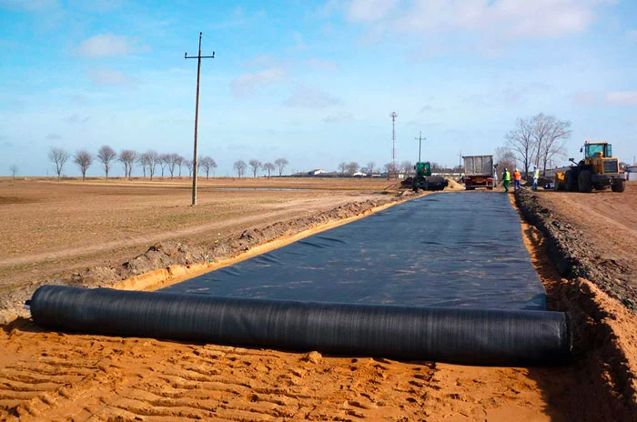 Geosintéticos aplicados en pavimentos de carretera para mejorar estabilidad y durabilidad