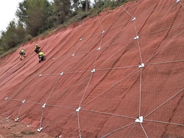 geomallas para taludes precio aplicado a taludes según altura y pendiente del terreno