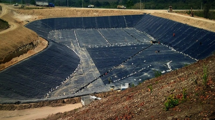 geored de drenaje instalada en proyecto de relleno sanitario y vertedero