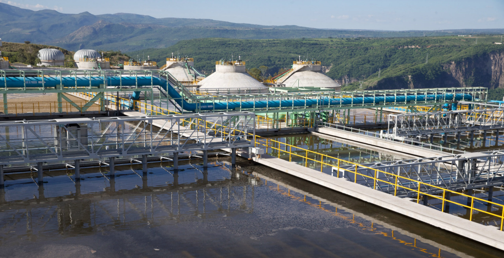 precio de geomembrana por m2 en proyecto industrial de gestión de aguas residuales y control de filtraciones